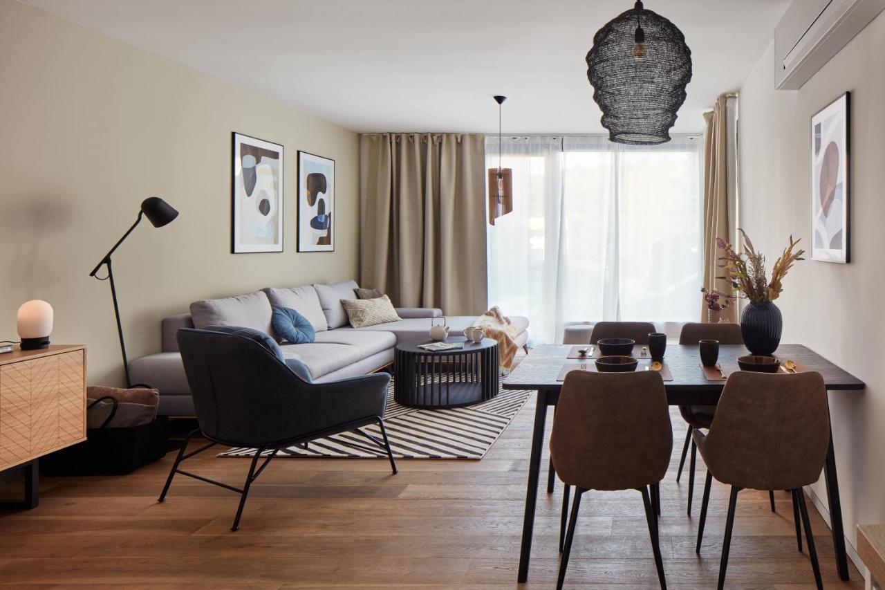 Prague Days - Stylish Apartments With Terrace - Parking - Quiet Area Exteriér fotografie